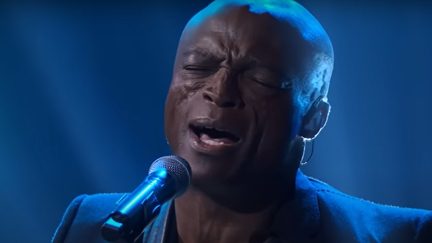 Seal wows with incredible rendition of 'Kiss from a Rose' on The Kelly Clarkson Show