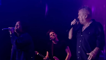 Jimmy Barnes and his daughter perform incredible rendition of 'When Something Is Wrong With My Baby'